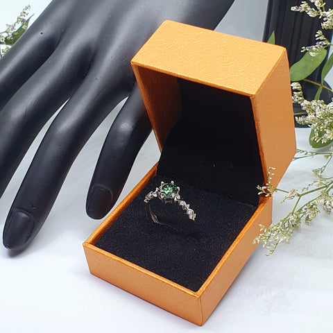 R0020 - Green Moissanite Ring - 1.0ct