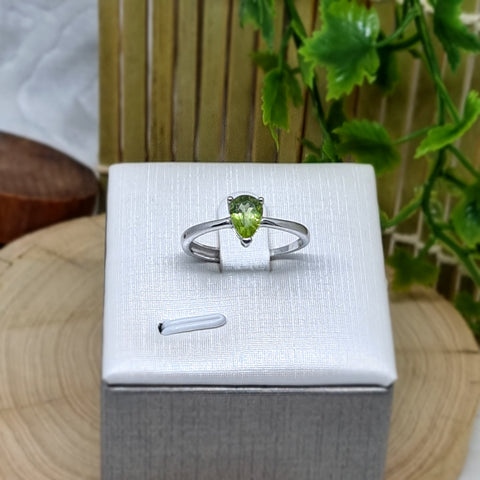 R0089 - Olivine Ring