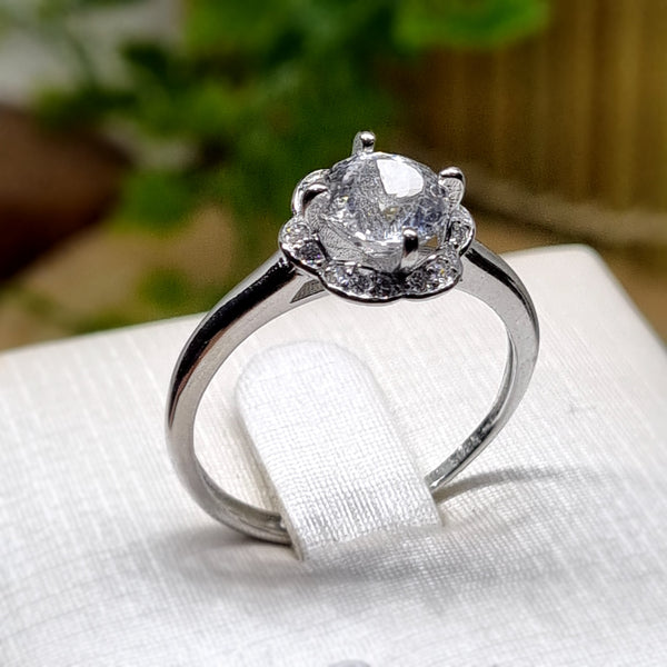 R0152 - Clear Moissanite Ring - 1.0ct
