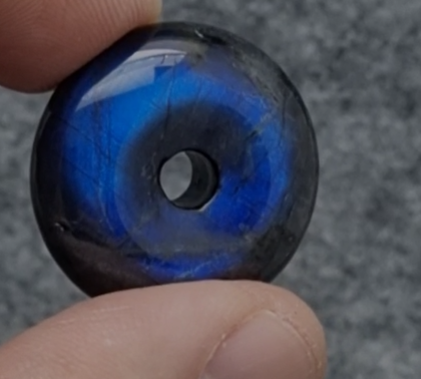 P0062 - Labradorite Donut 平安扣 28.2mm