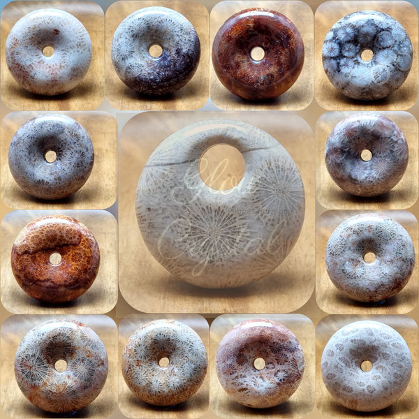 P0106 - Coral Jade Donut (平安扣)